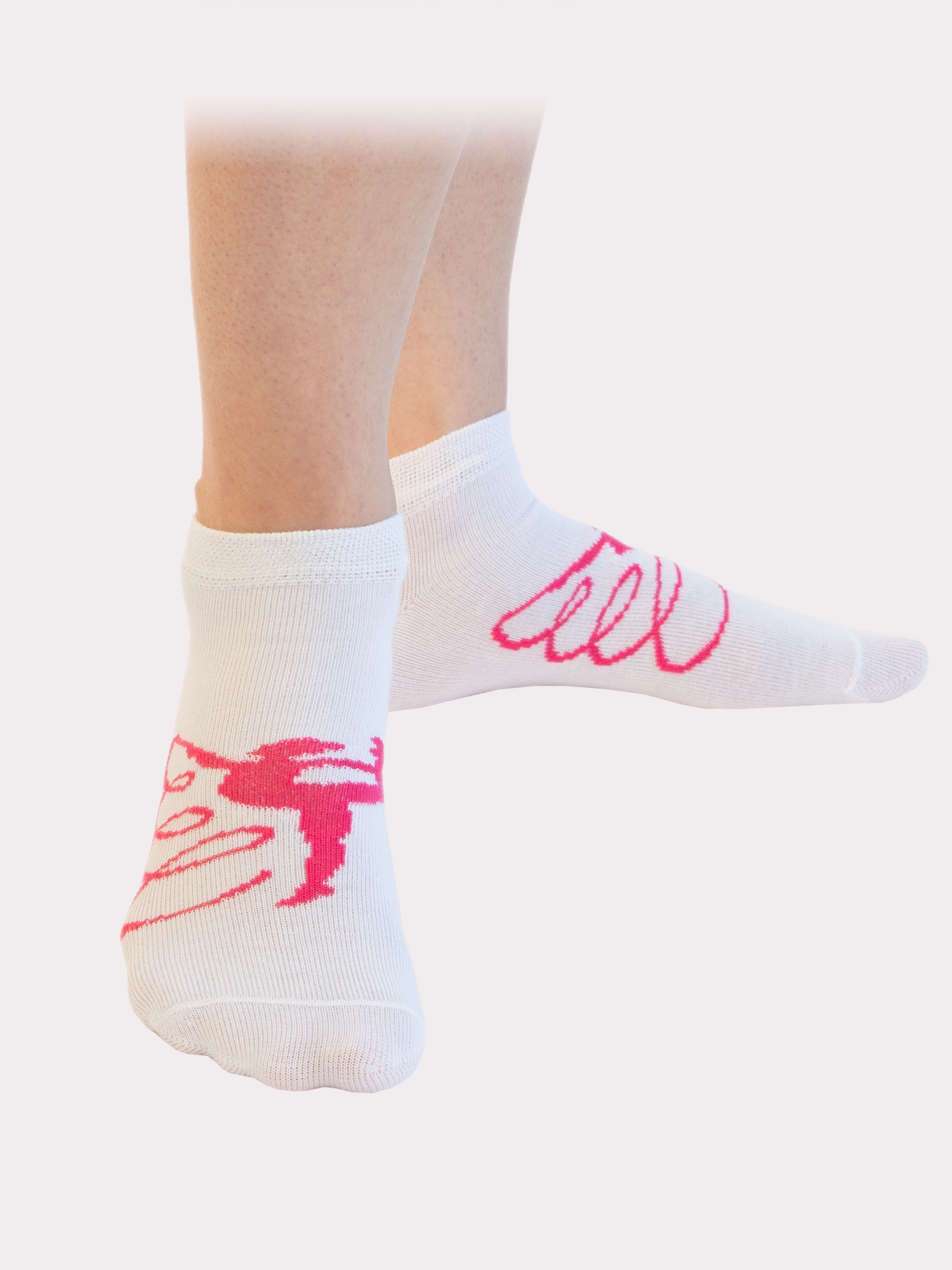 Спортивные носки с большим рисунком гимнастки , укороченный паголенок. Усиленные пятка и носок. Набор 6 пар.